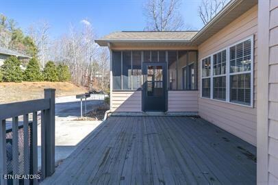 Building Photo - 306 White Cap Ln