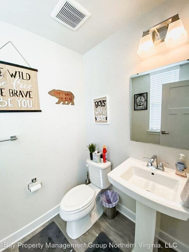 Building Photo - 4 br, 3.5 bath House - 7751 Blackburn Ridg...