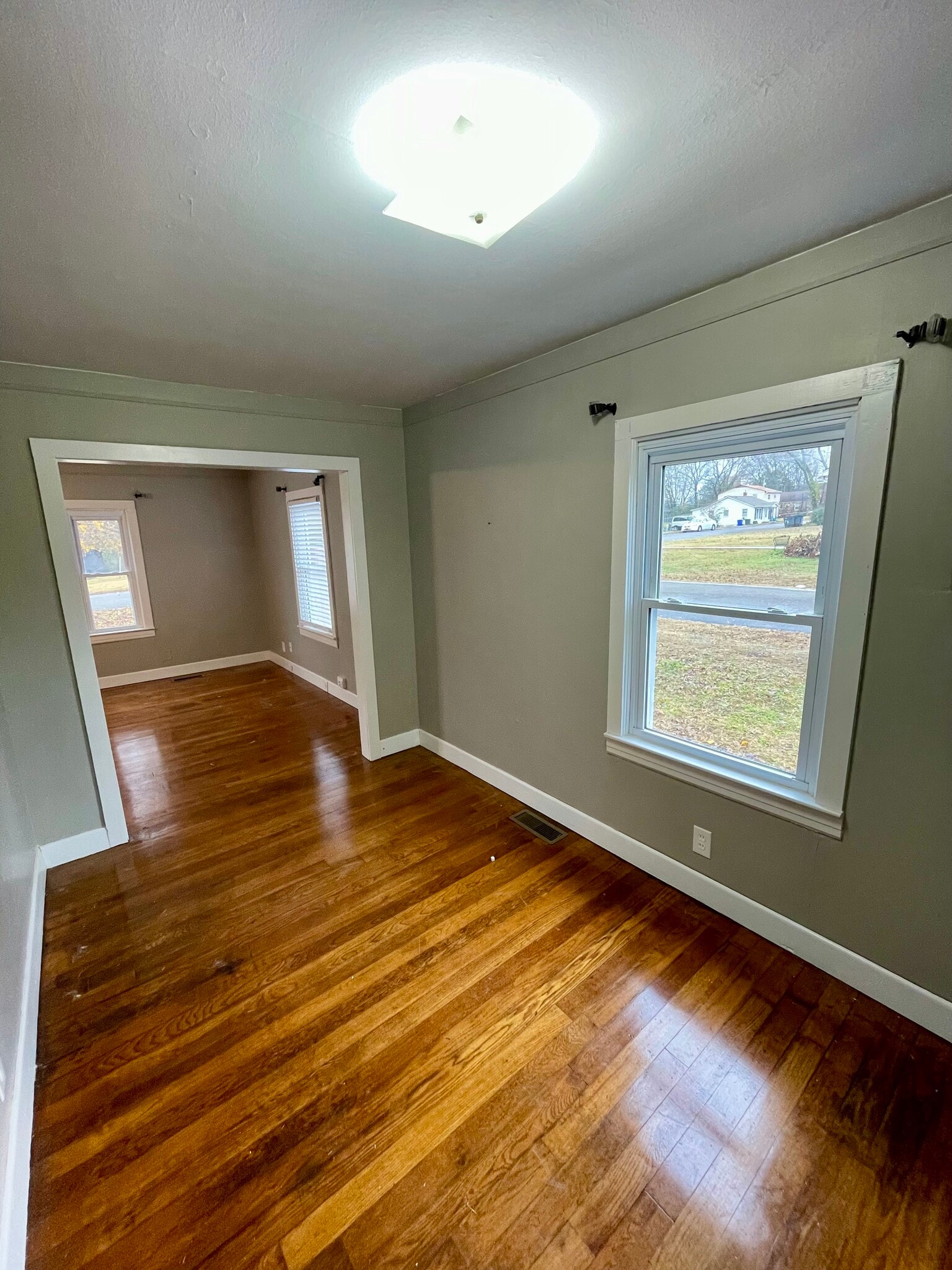 Dining Room - 301 N Kirkman St