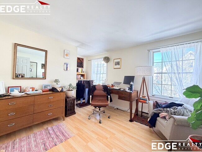 Building Photo - 26 Arden St