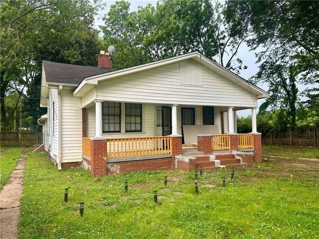 Primary Photo - 6 E 19th St