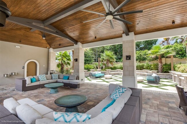 Building Photo - 8436 Via Vittoria Way