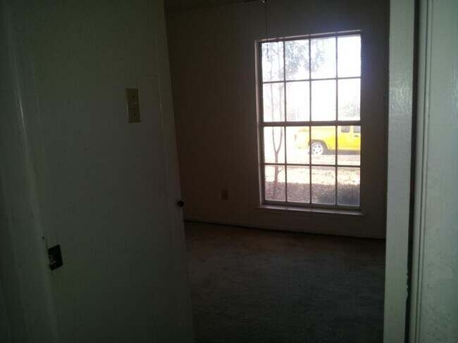 Building Photo - Great 2 Bedroom in Mesquite!