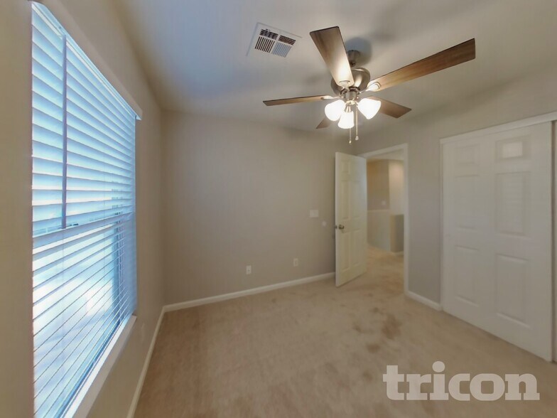 Building Photo - 5142 Piazza Cavour Dr