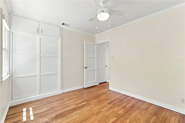 Building Photo - 1408 Harkness St