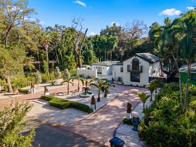 Building Photo - 1730 NE 137th Terrace