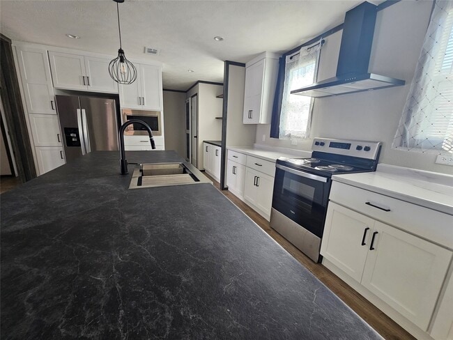 Building Photo - 16854 W Forrestal