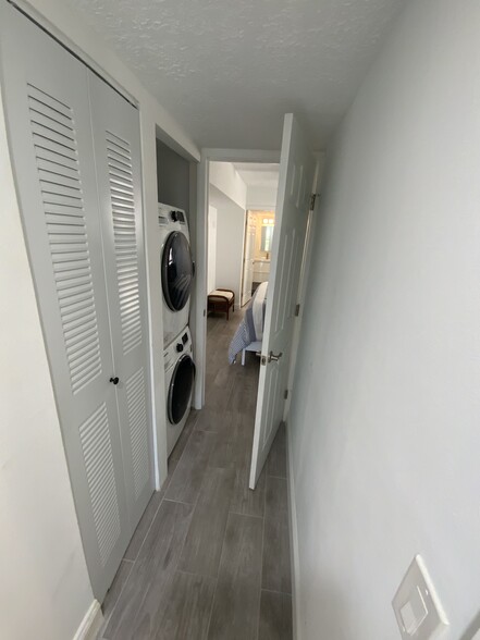 Building Photo - 6444 Collins Ave