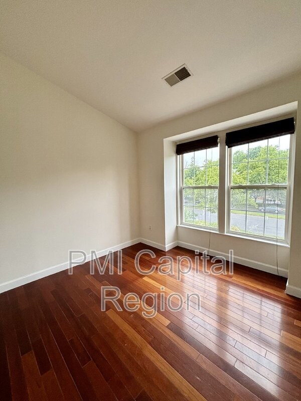 Building Photo - 20800 Mountain Lake Terrace