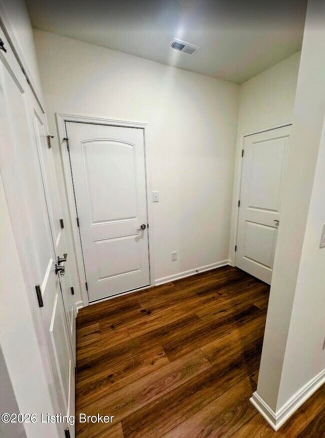 Building Photo - 16811 Aiken Rdg Cir