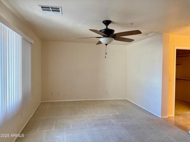 Building Photo - 8044 W Beck Ln