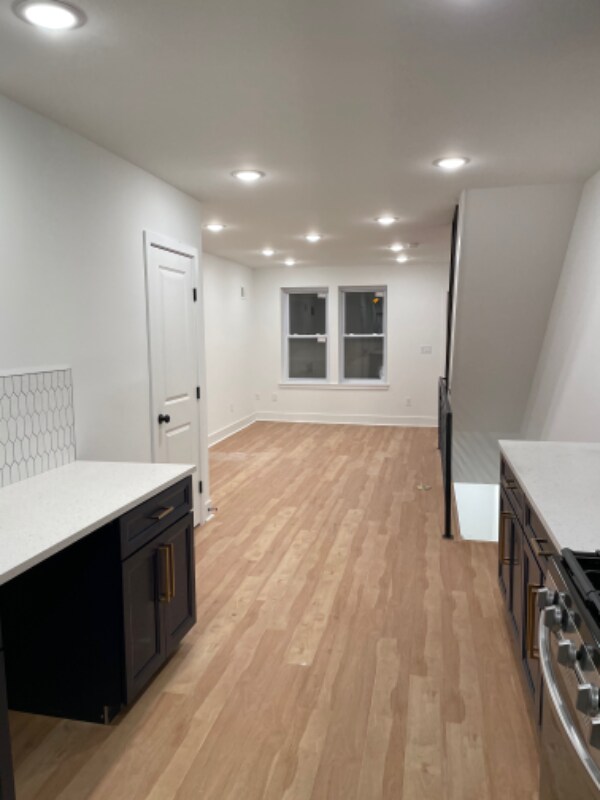 Building Photo - 1541 S Etting St