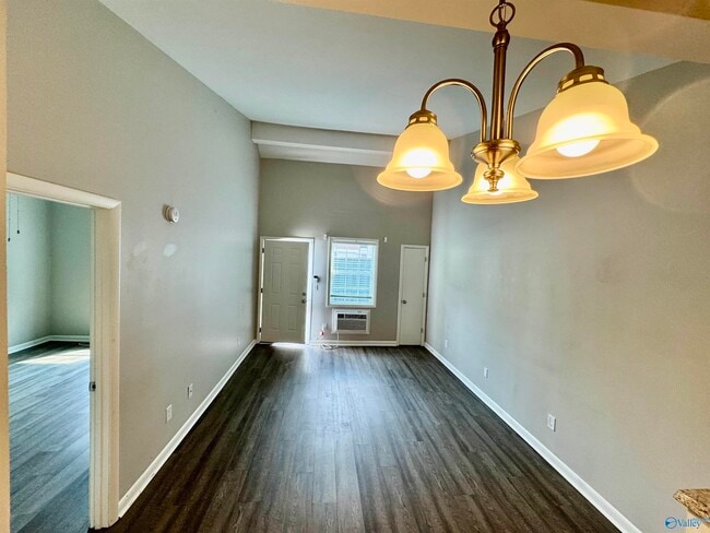 Building Photo - 3702 Squaw Valley Dr SW