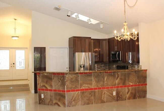 Building Photo - 7705 Forest Green Ln
