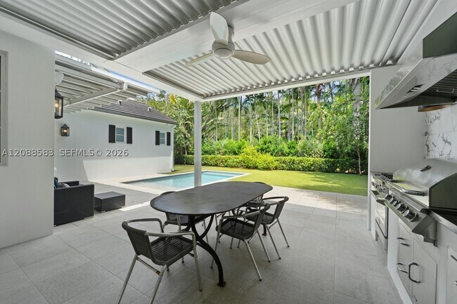 Building Photo - 5851 SW 77th Terrace