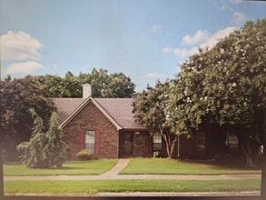Building Photo - 3741 Westridge Cove