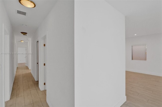 Building Photo - 120 NW 41st St