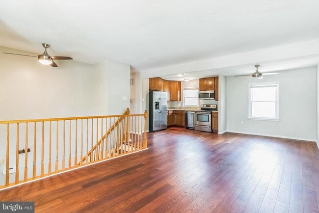 Building Photo - 14 Greystone Cir