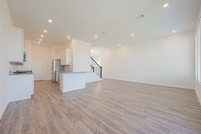 Building Photo - 5554 Amber Brook Ln