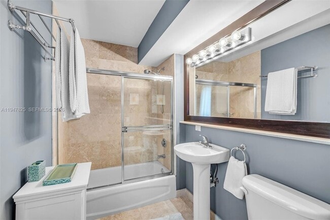 Building Photo - 1532 Drexel Ave