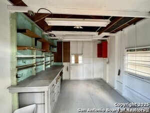 Building Photo - 120 Gifford St