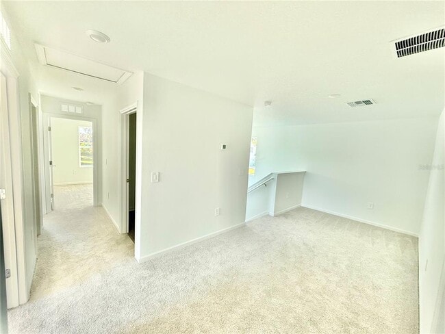 Building Photo - 3783 NE 30th Ter