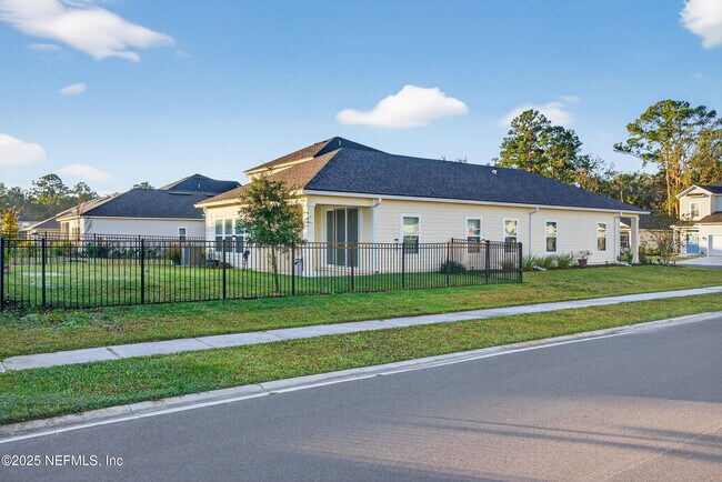 Building Photo - 75598 Blackbird Dr