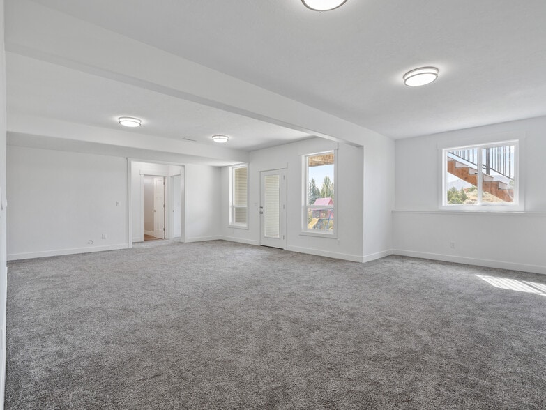 Building Photo - 1459 Foxmore St