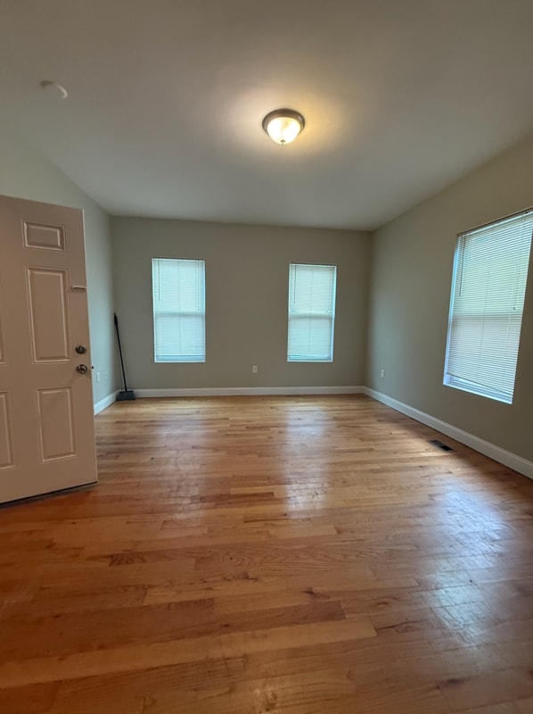 Building Photo - 41 Washburn St