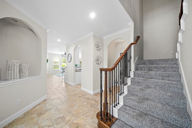 Building Photo - 27910 Wedgeoak Ct