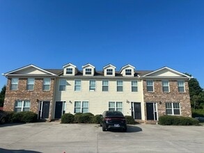 Building Photo - 166 Lone Tree Dr NE