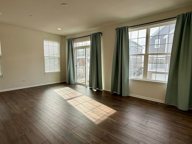 Building Photo - 4411 Monroe Ct