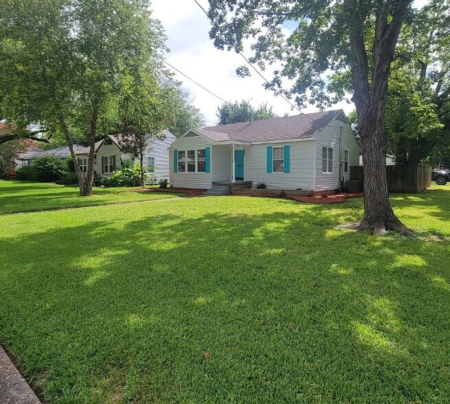 Building Photo - 4461 Clingman Dr