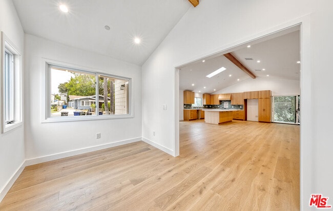 Building Photo - 4285 La Salle Ave