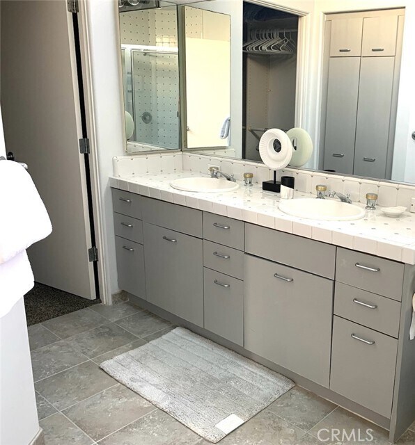 Building Photo - 42 8th St