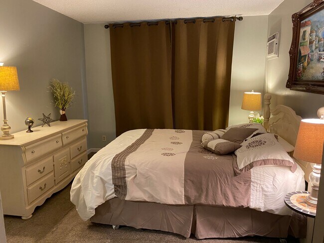 Building Photo - 25380 State St