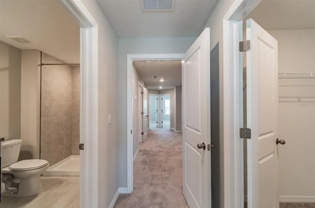 Building Photo - Modern 3BR/2.5BA Townhome with Pool Access & Deposit-Free Living!