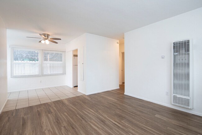 Building Photo - 2 WEEKS FREE!!! Charming One Bedroom In Po...