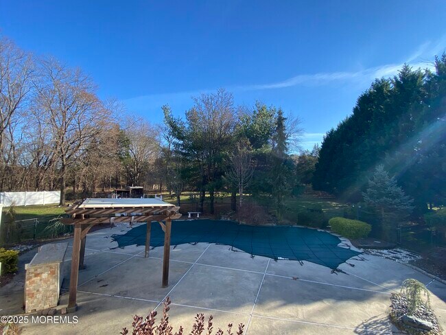 Building Photo - 41 Church Rd