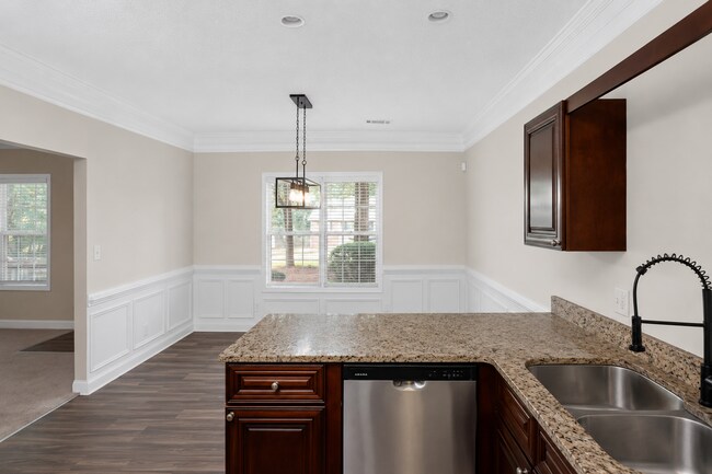 Building Photo - Beautiful 4 Bedrooms + Bonus Room on Nearly 1 Acre in Stockbridge! ?