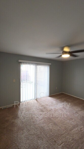 Building Photo - 27227 Sun City Blvd