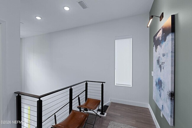 Building Photo - 5631 Heckscher Dr