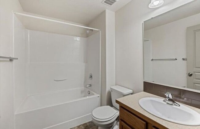 Building Photo - 3525 W 10th Ct