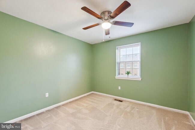 Building Photo - 8112 Rhodell Ln