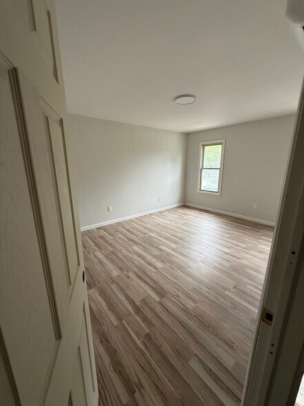 Building Photo - 168 Lenox Ave