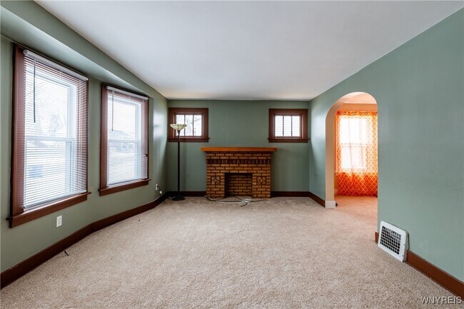 Building Photo - 189 Hamilton Dr