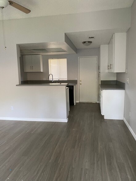 Building Photo - Jurupa Hacienda Apartments