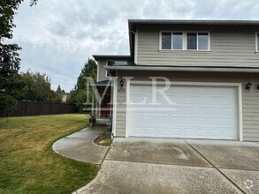 Building Photo - Cirque Dr W 8013-