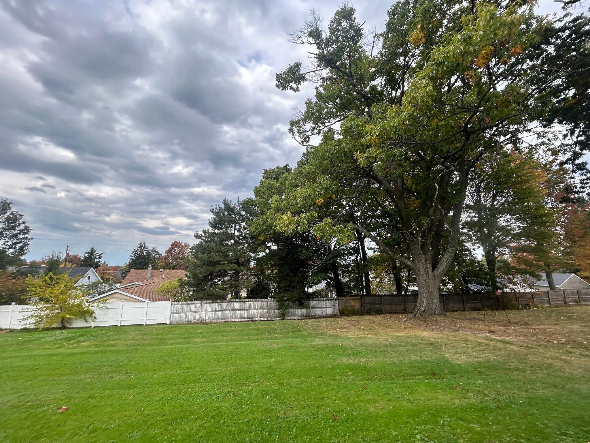 Building Photo - 1536 W 45th St