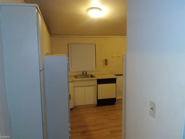 Building Photo - 3 br, 1.5 bath House - 18603 Flamingo Blvd